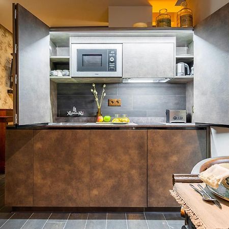 Suite Opium Den By Justine Apartments Apartamento Turistico En Madrid Rio מראה חיצוני תמונה