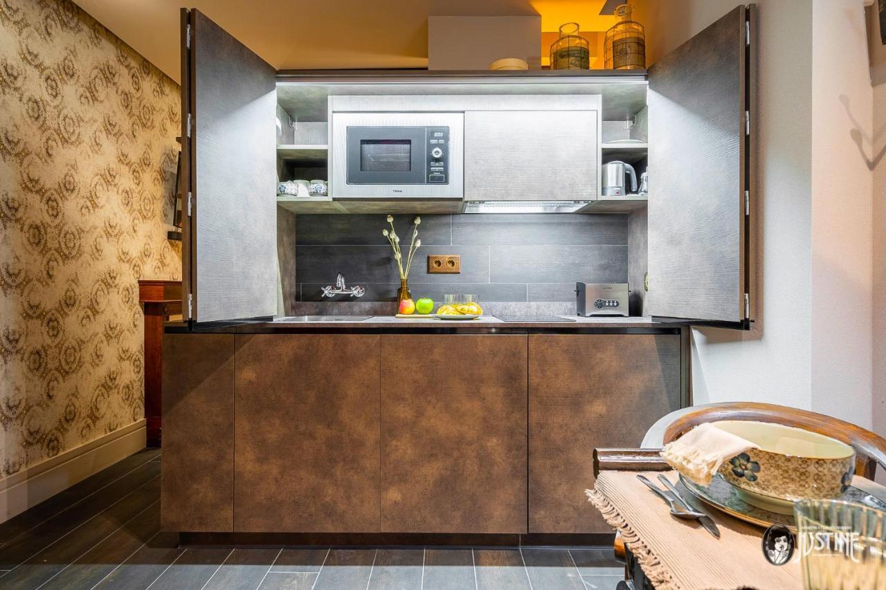 Suite Opium Den By Justine Apartments Apartamento Turistico En Madrid Rio מראה חיצוני תמונה